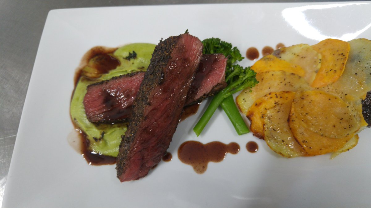 GarethjohnP's tweet image. Annas venison and yes it tasted as good as it looked @StAustellBrew @PenairSchool @IOShenknives @SBFutureChef @SpringboardCW