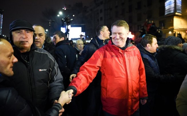 "Родители Захарченко получают пенсию на нашей территории. Они почему-то в "новоросский" рай не едут", - министр Рева - Цензор.НЕТ 8887