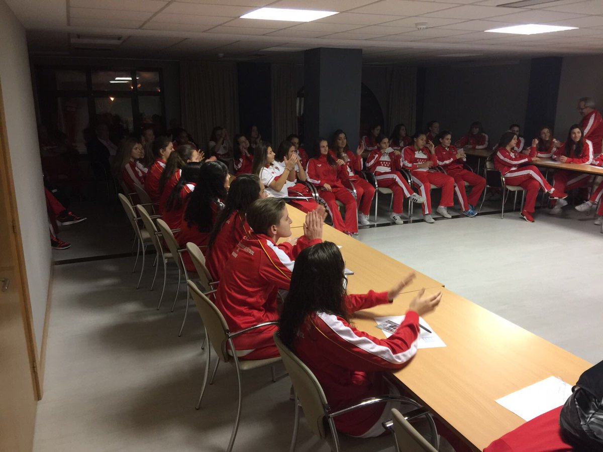 RFFM_oficial's tweet photo. Nuestras chicas ya se encuentran concentradas en el hotel @Segovia_Sierra en Los Ángeles de San Rafael. Un entorno único para llegar a tope! https://t.co/1DBZBM9ukC