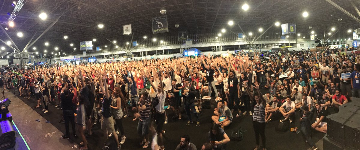 pacoragageles's tweet photo. Wow wow and wow #cpbr10 obrigado galera campuseira https://t.co/MzQ3sdf9Fo