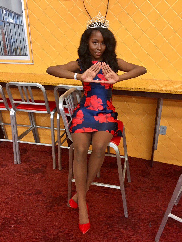 MissRichAuntie's tweet image. Tuesday at the Mr. Crimson &amp;amp; crEAm pageant #deltaweek
