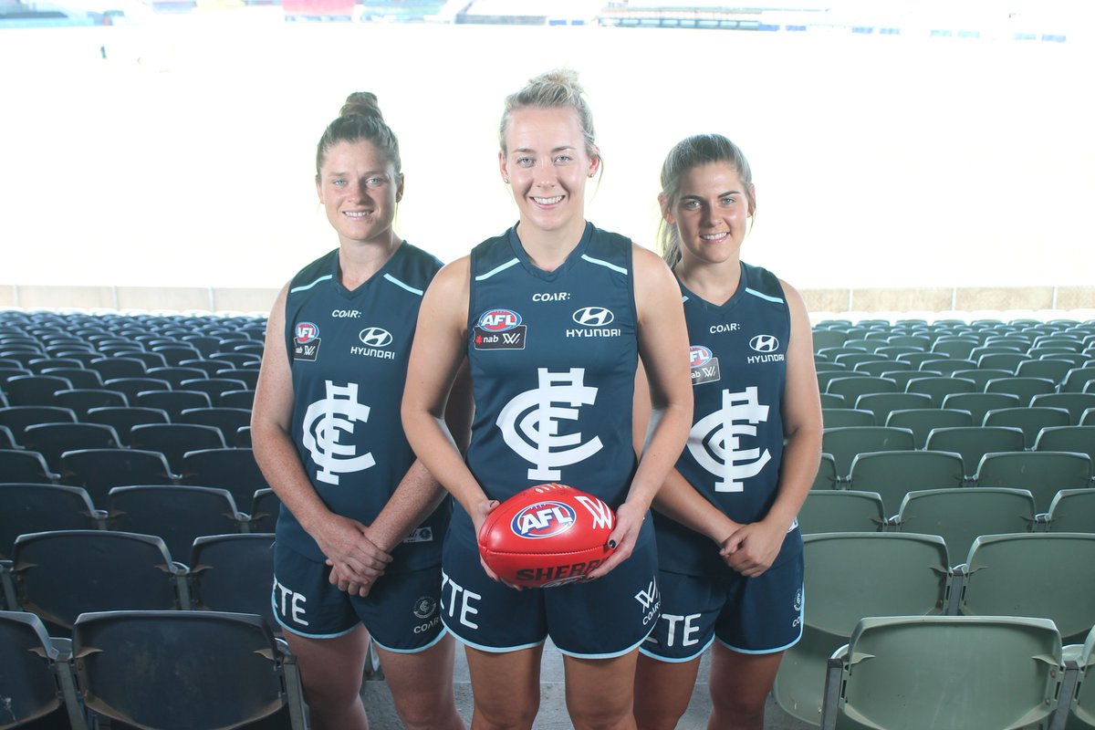 HyundaiAus's tweet photo. Go the Gamechangers! Best of luck in the first ever game tonight! @CarltonFC #GameChangers #AFLW https://t.co/sEllavDlzm