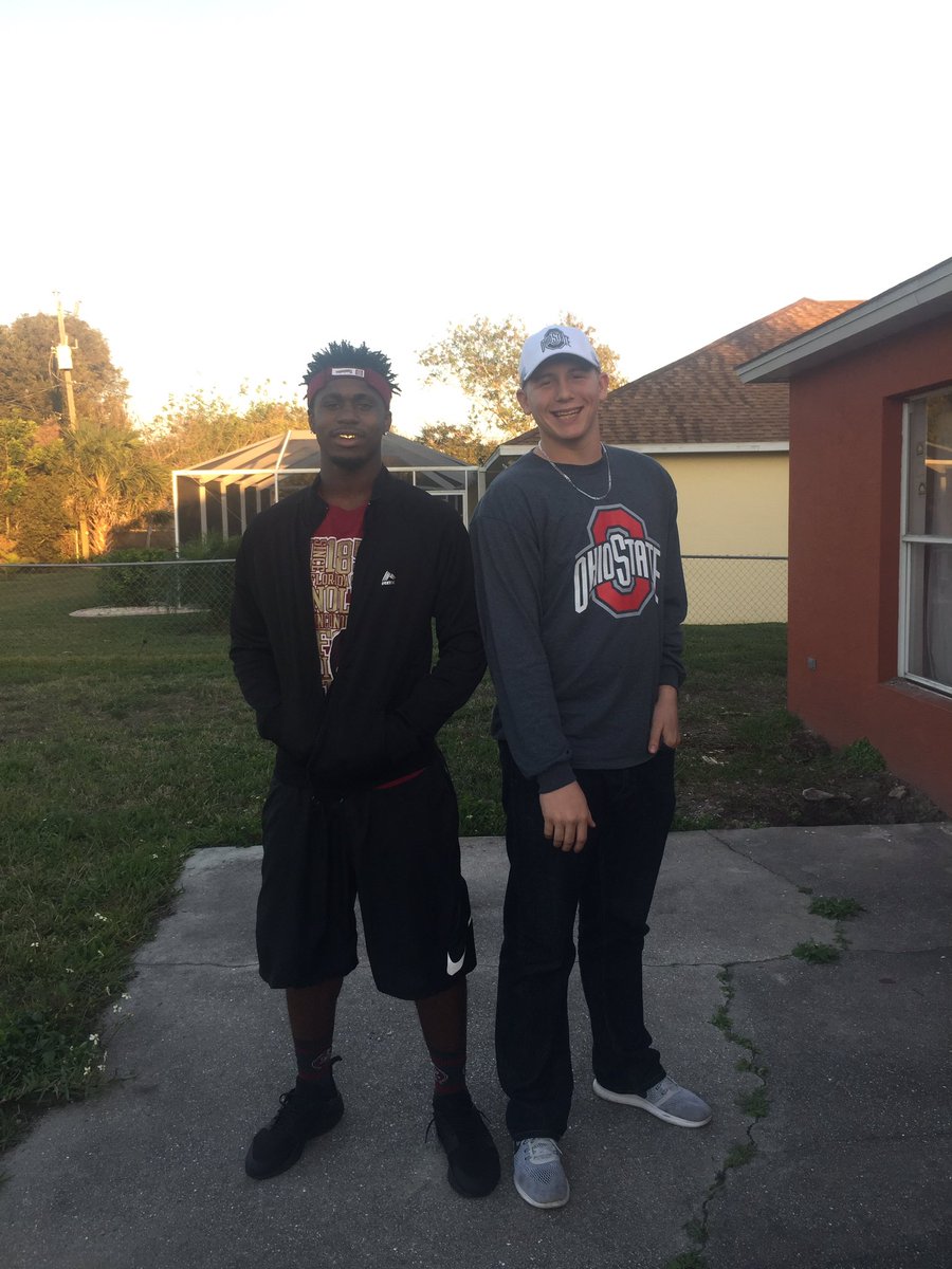 KoryCurtis12's tweet image. Congrats to @Iam_ZWhite for signing...wouldn't have it any other way but to be together on our big day! #FSUcommit #OSUcommit #DAY1