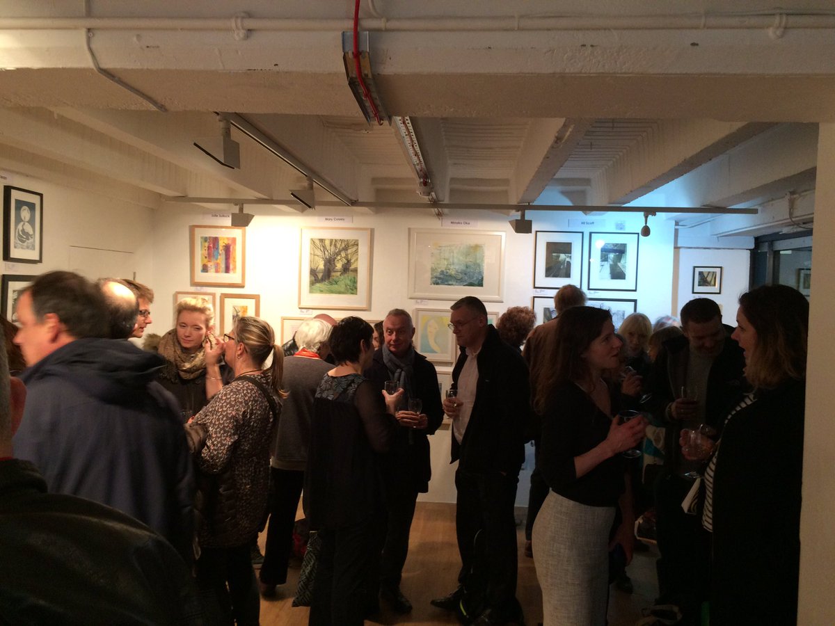 SBPrintmakers's tweet image. Great turnout for the private view of the #Limited Editions #exhibition @OxoTowerWharf #gallery #printmaking #art until Feb 12th