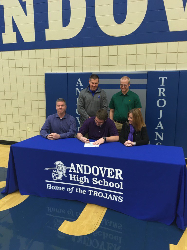 AHSTrojanAthlet's tweet photo. Congrats to Will Valentas on signing with Butler Community College Football! https://t.co/YNiJSE8zYs