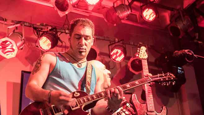 Enterados_pe's tweet photo. Este 4 de febrero inicia el Tour de Celebraciones 2017 de la banda #Turmanye entérate más→https://t.co/nHO5Vtg0wN #Conciertos https://t.co/6uf9sSoxtZ