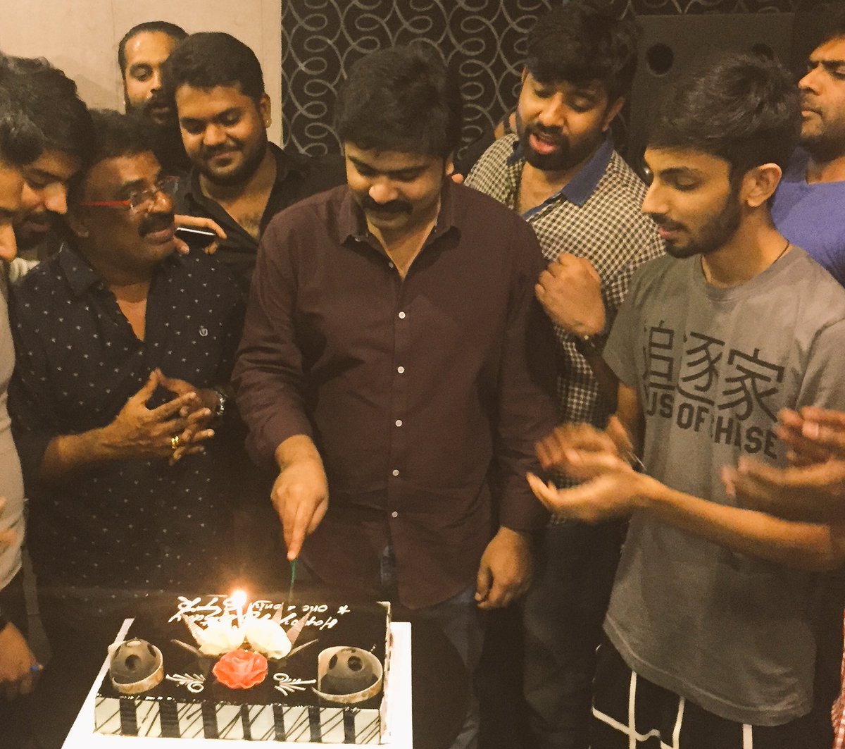 Adhikravi's tweet photo. #HappyBirthdaySTR long live anna with great health&amp;lots of happiness.Humble n down to earth,gem of a person only god can judge u #Sirappu https://t.co/V9mYImDzbY