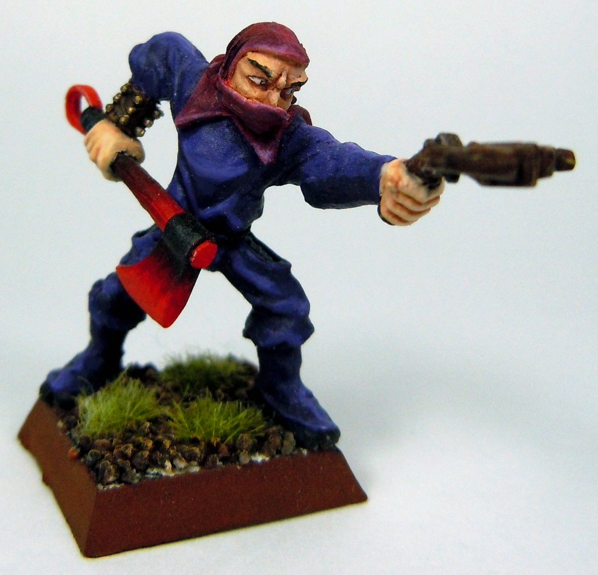 JadaTheGut's tweet photo. Meet Arkham the assassin. His soul drinking magical axe might have taken control over him a few time... Putting us in big troubles. https://t.co/Z22scKNQQ7