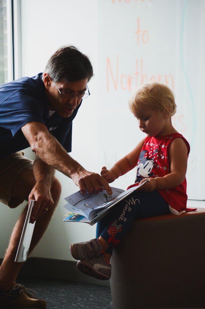 columbuslibrary's tweet photo. Reading to children reinforces letter-sound connections. Point to words as you draw your child's attention to letters. #ReadToYourChildToday https://t.co/6b9pIANOnF