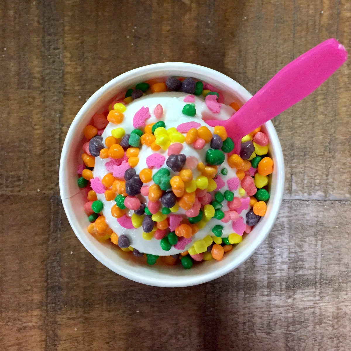 FlyingPigTweet's tweet photo. Growing up, I always added nerds to my ice cream and it's still my go-to topping!  What was your favorite childhood ice cream topping? https://t.co/wQPmszjU7e