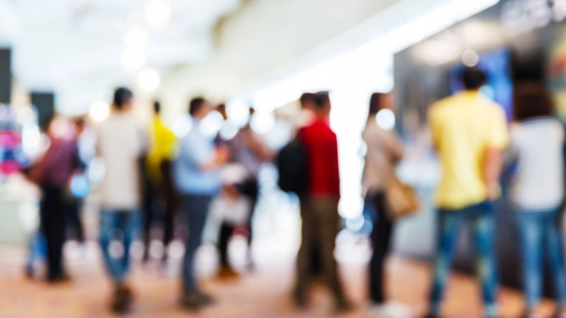 BisonHRO's tweet photo. NETWORK LIKE  PRO: Go to a #networking event prepared to "wow" people in those first crucial seconds. https://t.co/PQuAnWYkau https://t.co/7YpmtZDoyr