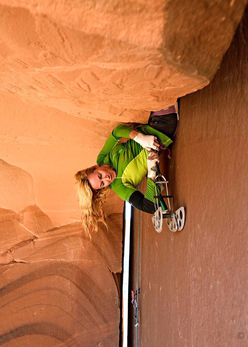 Pamela_Pack's tweet photo. "You can run but you can't Wide" ~ The Soul Assassin Photo: Fred Marmsater @frictionlabs #offwidth https://t.co/tcyH24L3Pv