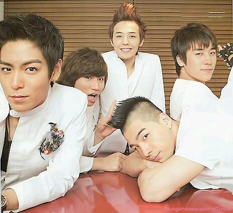 Silaselen66's tweet photo. Music is my life BIGBANG is my everything!  #kcafavglobalmusicstar #BIGBANG https://t.co/mA7f47hPCg