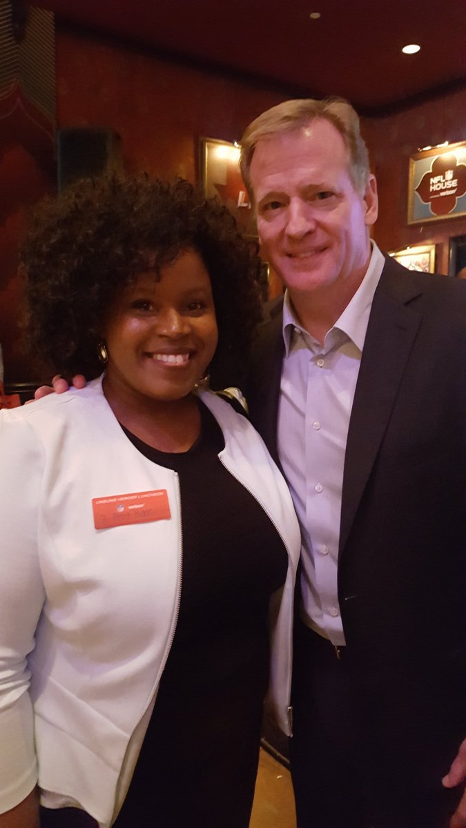 HandleWorkLife's tweet image. I mean, I had to say hello to the NFL Commissioner!