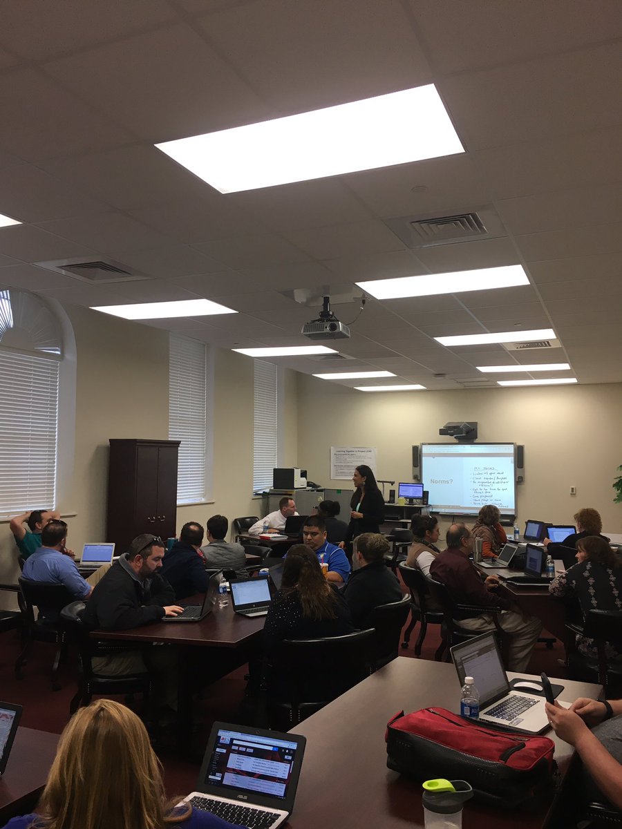 Teacher leaders learning about effective PLC's! Thanks <a href="/JCSPD/">JCPS PD</a> for facilitating this session! You guys rock! #jcsteacherslead