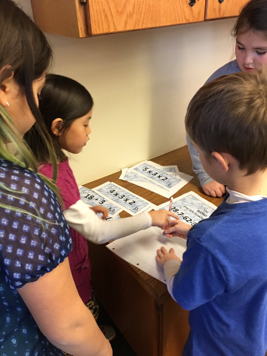 darjohn12's tweet photo. @MrVoss3rd Congrats! Your kids teamwork rocks! @breakoutEDU #gfpsla https://t.co/Jai1ZjmWLg