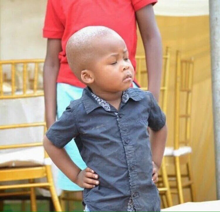 DT___7's tweet photo. Me waiting for John Boye and Razak Braimah step foot in Ghana https://t.co/GqwIgbngib