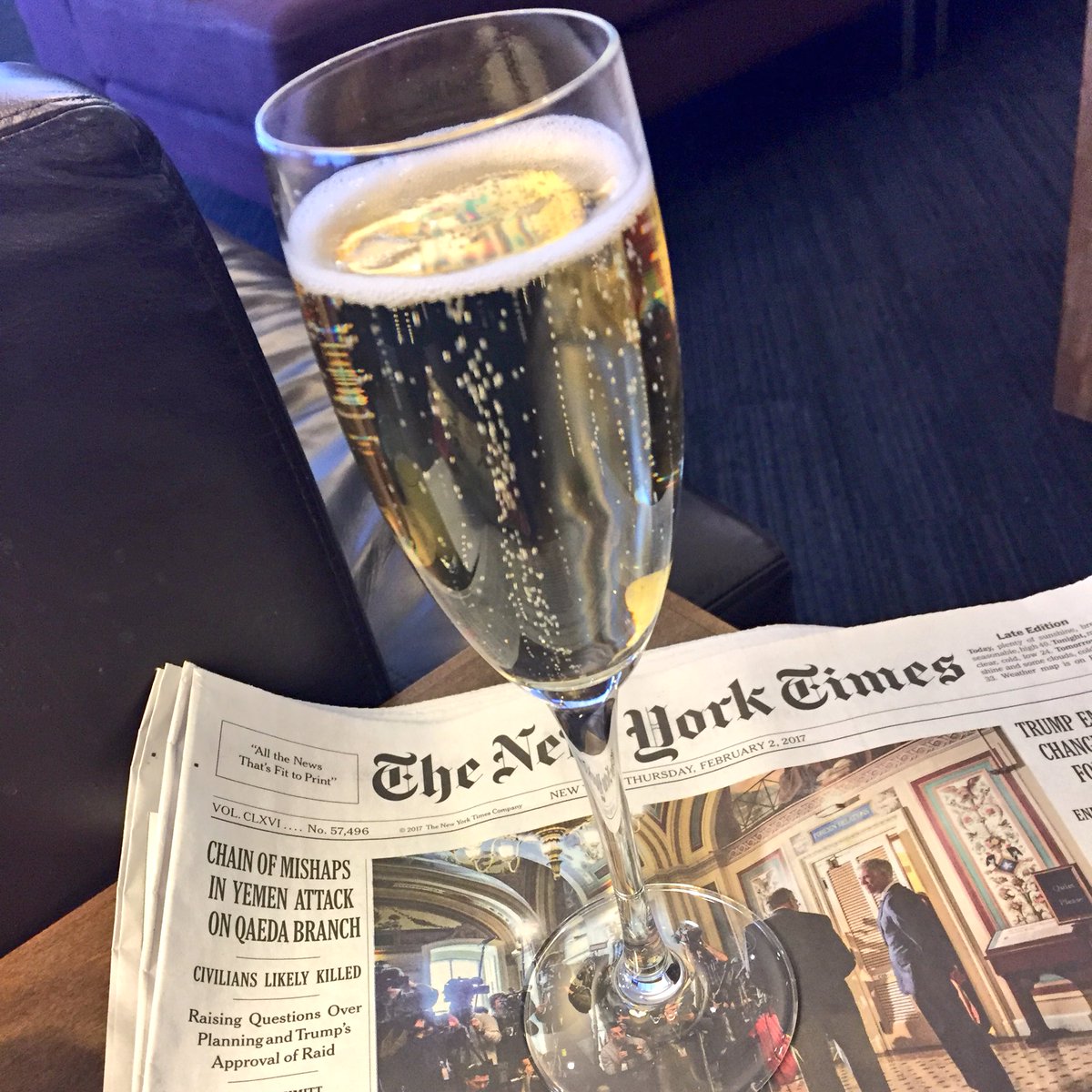 Lisa_Anselmo's tweet photo. In the @British_Airways lounge waiting for my @OpenSkies flt to #Paris for more book events! The team is like family. #myparttimeparislife https://t.co/qQzXAxAhQy