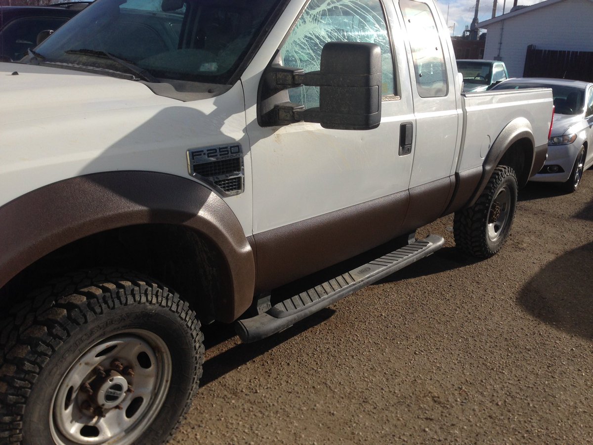 Truck flares gravelgaurded and bottom of truck ready to go!