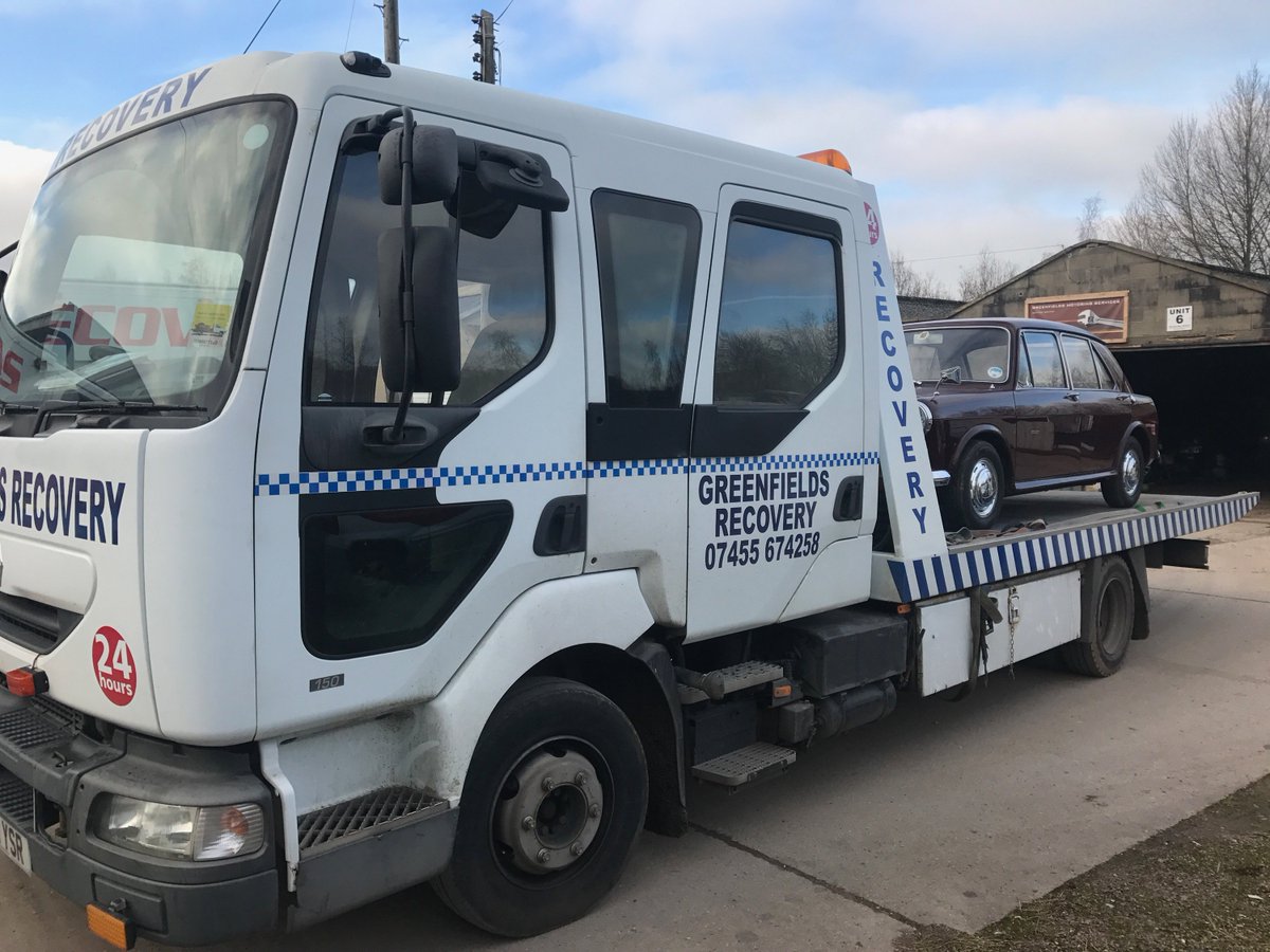 GreenfieldsR's tweet photo. @GreenfieldsR 24/7 service #derby and #burton based, we also offer a full workshop service. Accident and breakdown tel07455674258 https://t.co/4aHJFZwvvt