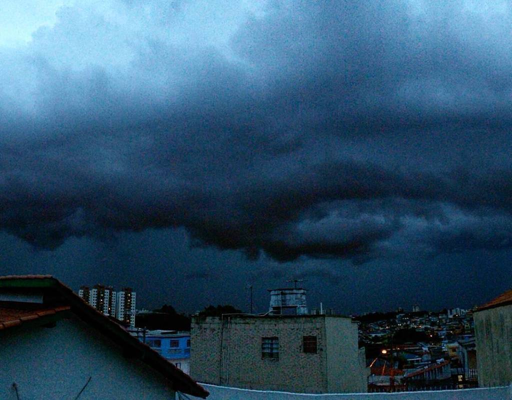 massao's tweet photo. O que virá adiante? @ https://t.co/aUBJqu3y3V https://t.co/WGop105GZ6