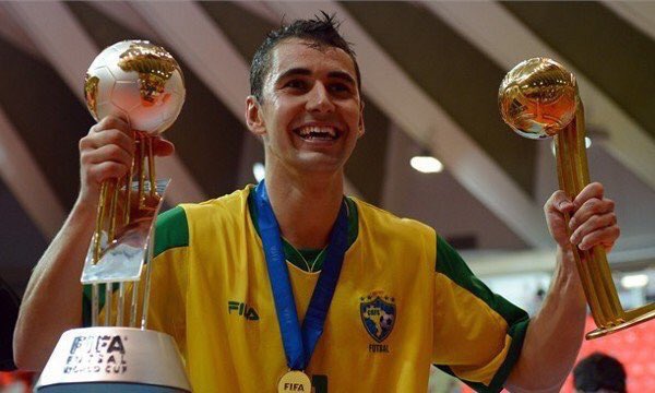 kokepereira's tweet photo. Ánimo , si eres campeón del mundo puedes ganar o superar lo que sea , mucha fuerza !!
#VamosNeto https://t.co/xuUQzvCKD4