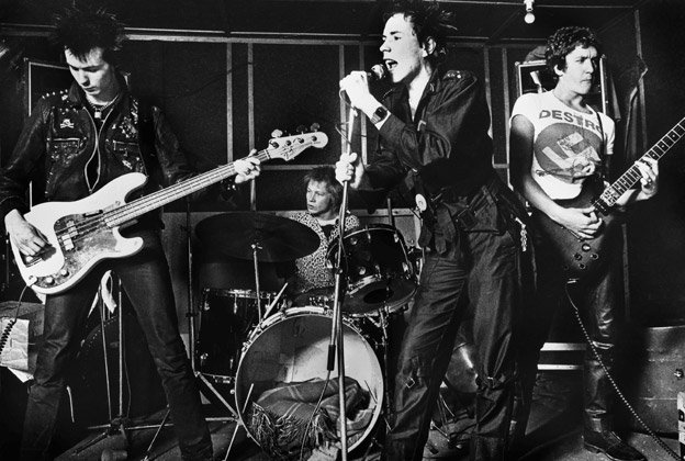 RollingStone's tweet photo. Sid Vicious died 38 years ago today. Look back at the Sex Pistols' chaotic final gig in 1978 https://t.co/4S7Oqdgvny https://t.co/RAxVhQsuV8