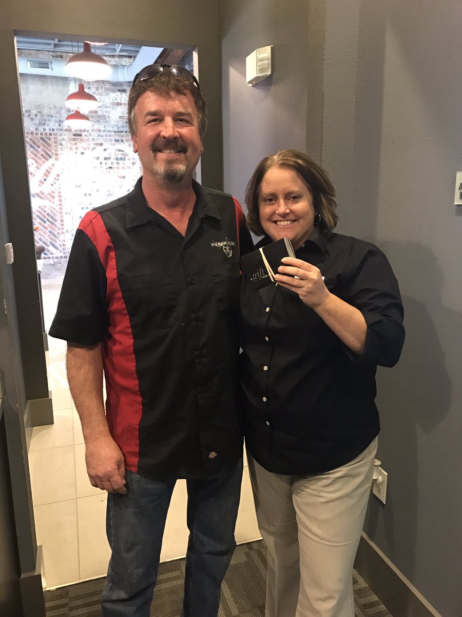 Highpoint650's tweet image. Thank you @PouringGlory for donating a Super Bowl Giveaway gift card! We have the best residents here @Highpoint650. #residentperks #rewards