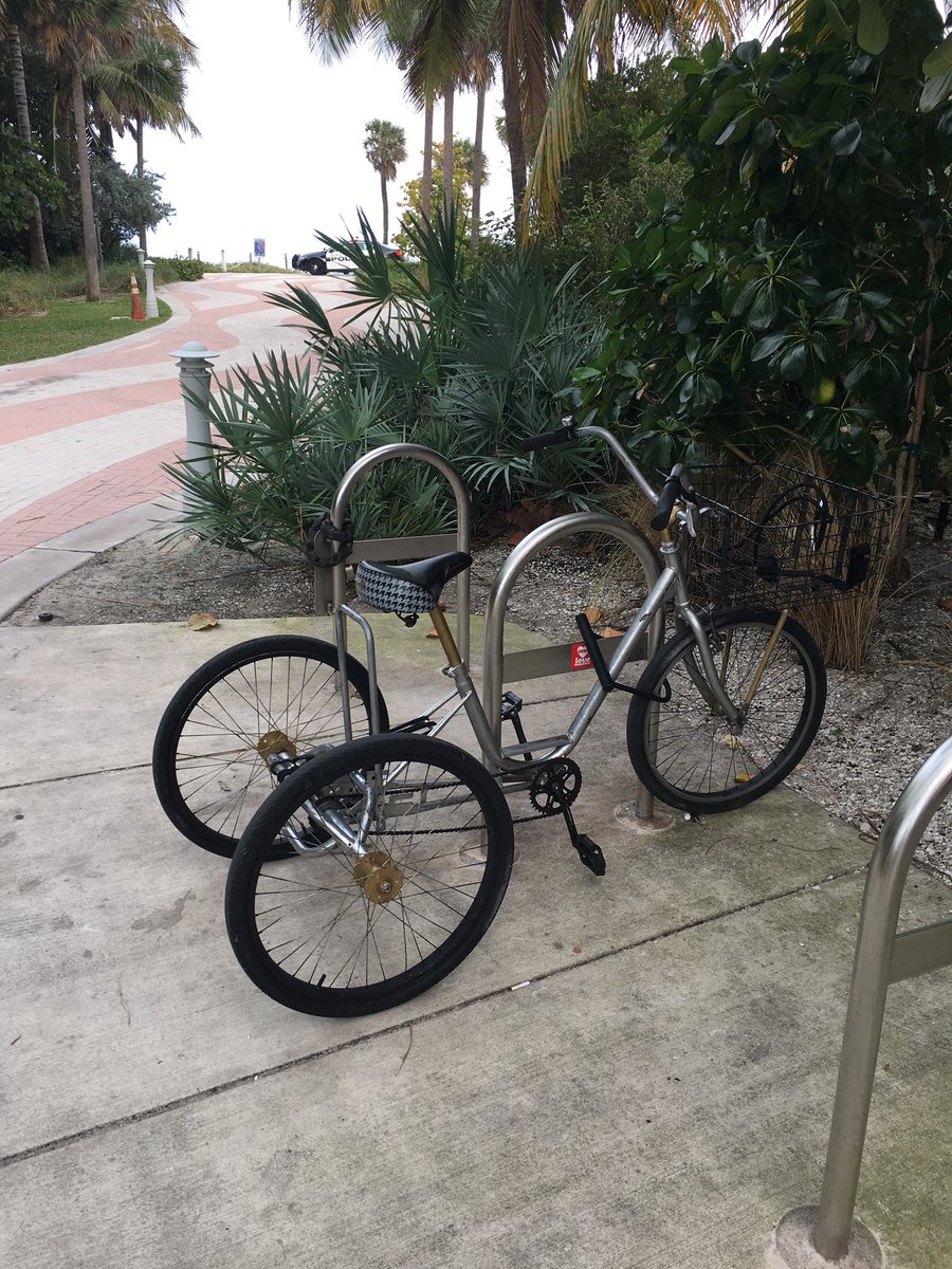MiamiBike1's tweet photo. For BIG guys, BIG bikes 😅 #MiamiBeach #MiamiRides https://t.co/ADuWcm5LPT