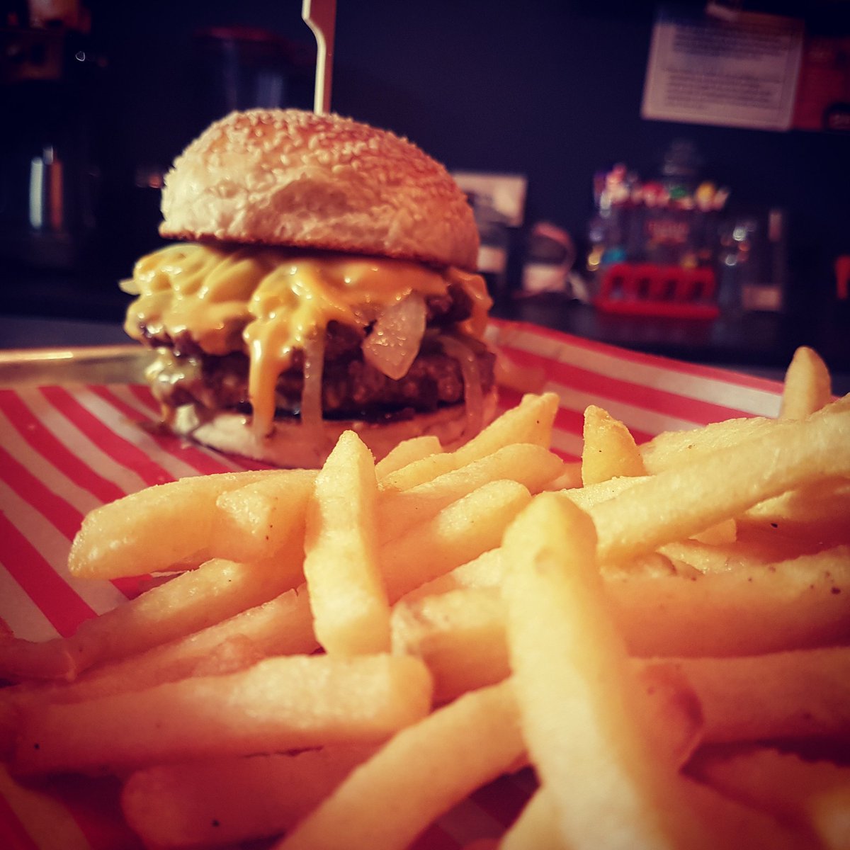 mEAT Bar & Grill (meatnewport) Twitter