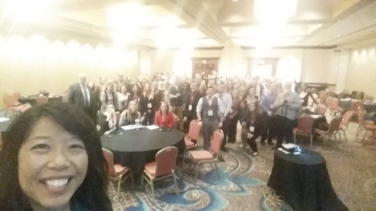 VictoriaLim's tweet photo. smooshing at #INA2017 https://t.co/F1bBqpJv6C