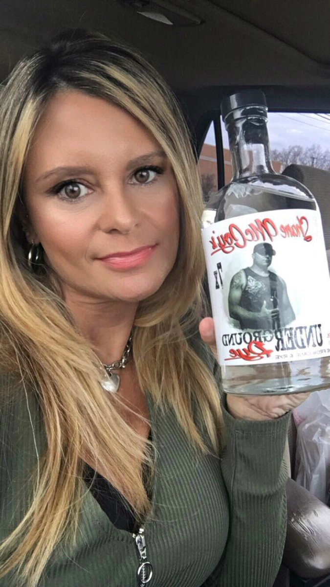SassyAnn101's tweet photo. Join #ME April 20th &amp; 21st 
220 Piney Flats Rd, Piney Flats,TN 37686 ✅ @Mccoy21Shane #Celebrate #Release Of His #UndergroundRye #Moonshine 🌙 https://t.co/92Nr7L4pc8