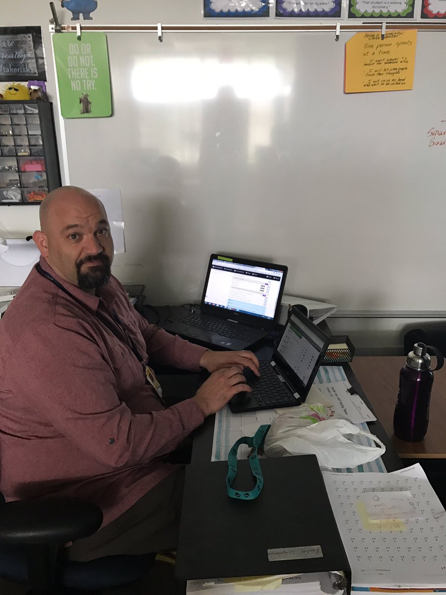 jennydgoldman's tweet photo. Thanks @dustin772 for helping rollout @ChromeWarriorPD @MViTElementary @SimiValleyUSD @teachermsjamie stop laughing! #mvitsimi https://t.co/a0ToaKdWnO