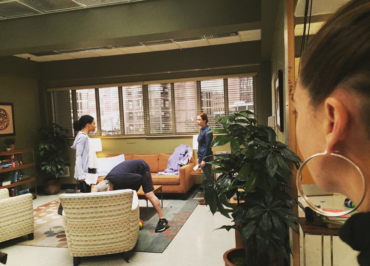shondarhimes's tweet photo. Um. This is @EllenPompeo directing #GreysAnatomy. With HER HOOPS ON. @msdebbieallen just sent me this and it made my whole WEEK. https://t.co/VWIG1IeDUy