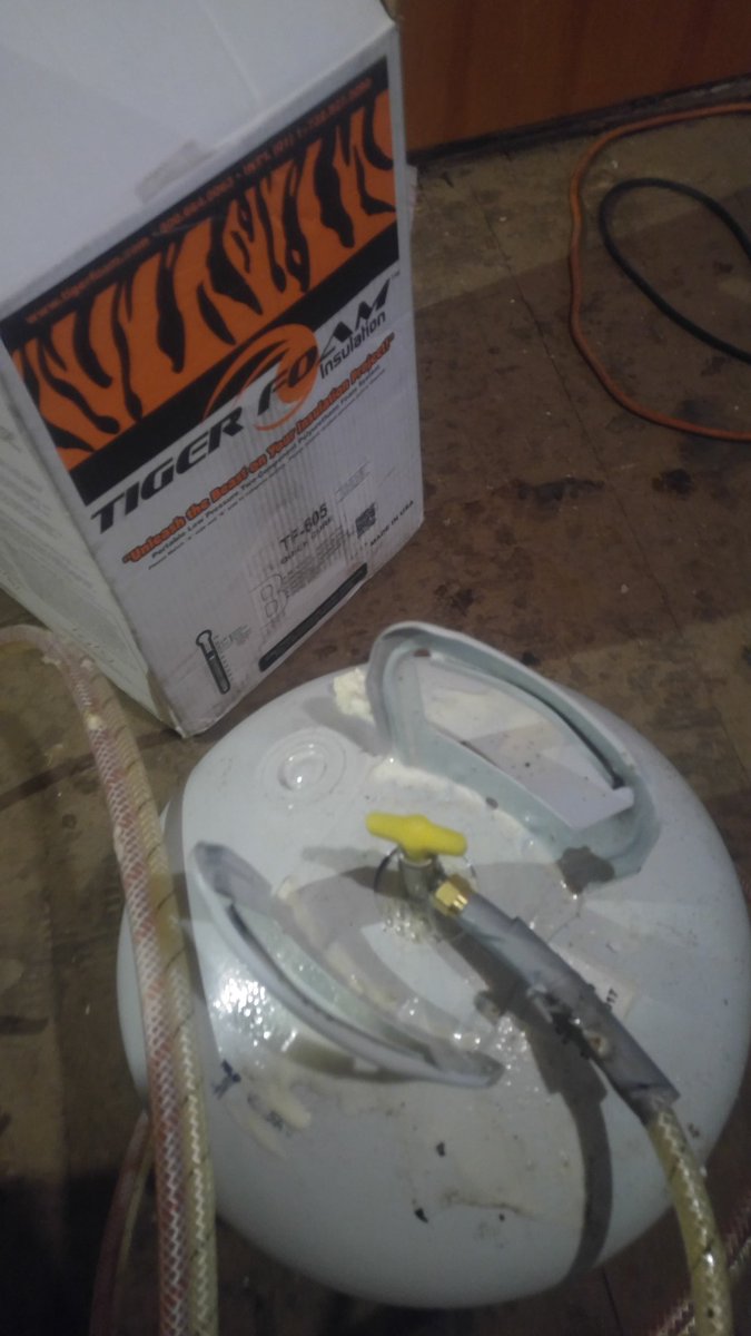 PillPouch's tweet photo. Hey @tigerfoam can with nad connection in my part B line and had to duck tape ran out of part B. https://t.co/kqKmyDcw5a