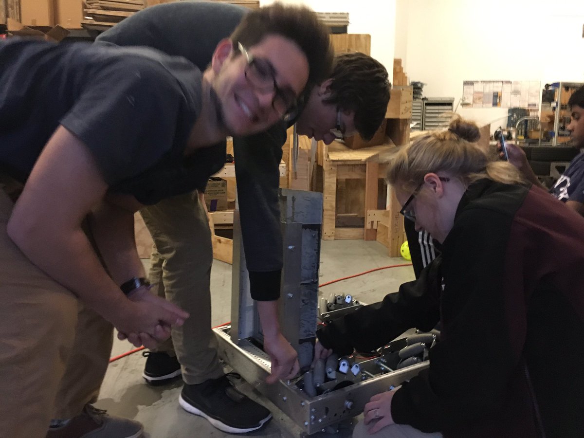 swag swag, robos in the bag #firststeamworks #omgrobots