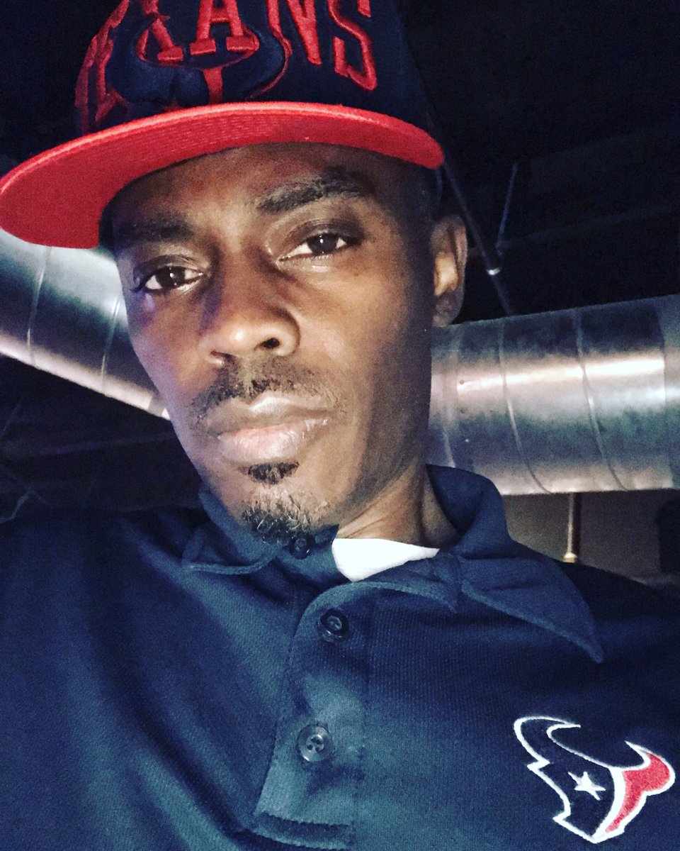 djtrickyc3's tweet photo. H-Town #trickyNdaMix https://t.co/lGmahwDb5A