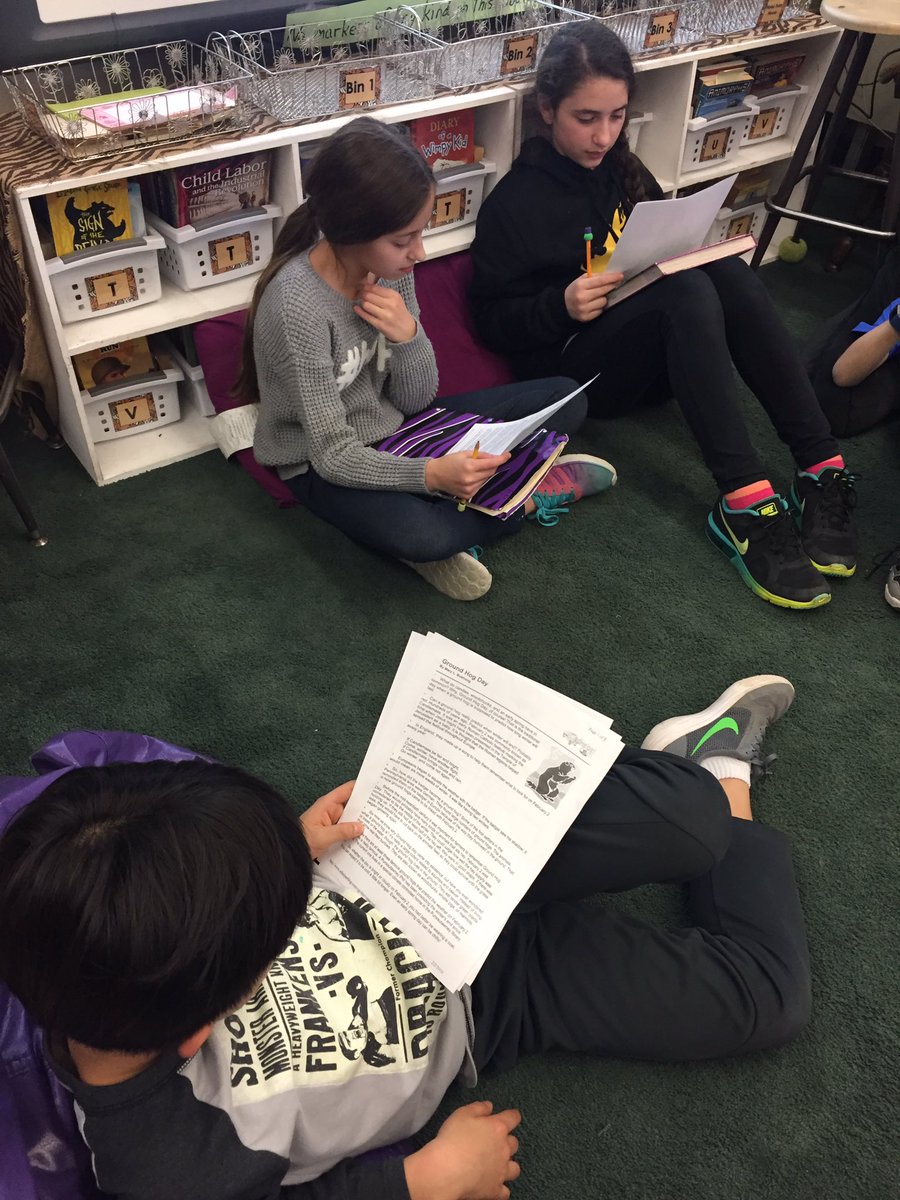 Wild4Class5_4's tweet photo. Happy Groundhog Day! Group work to learn about this national holiday. #weeksandgray #hauppaugeschools https://t.co/DbdiucGMrC