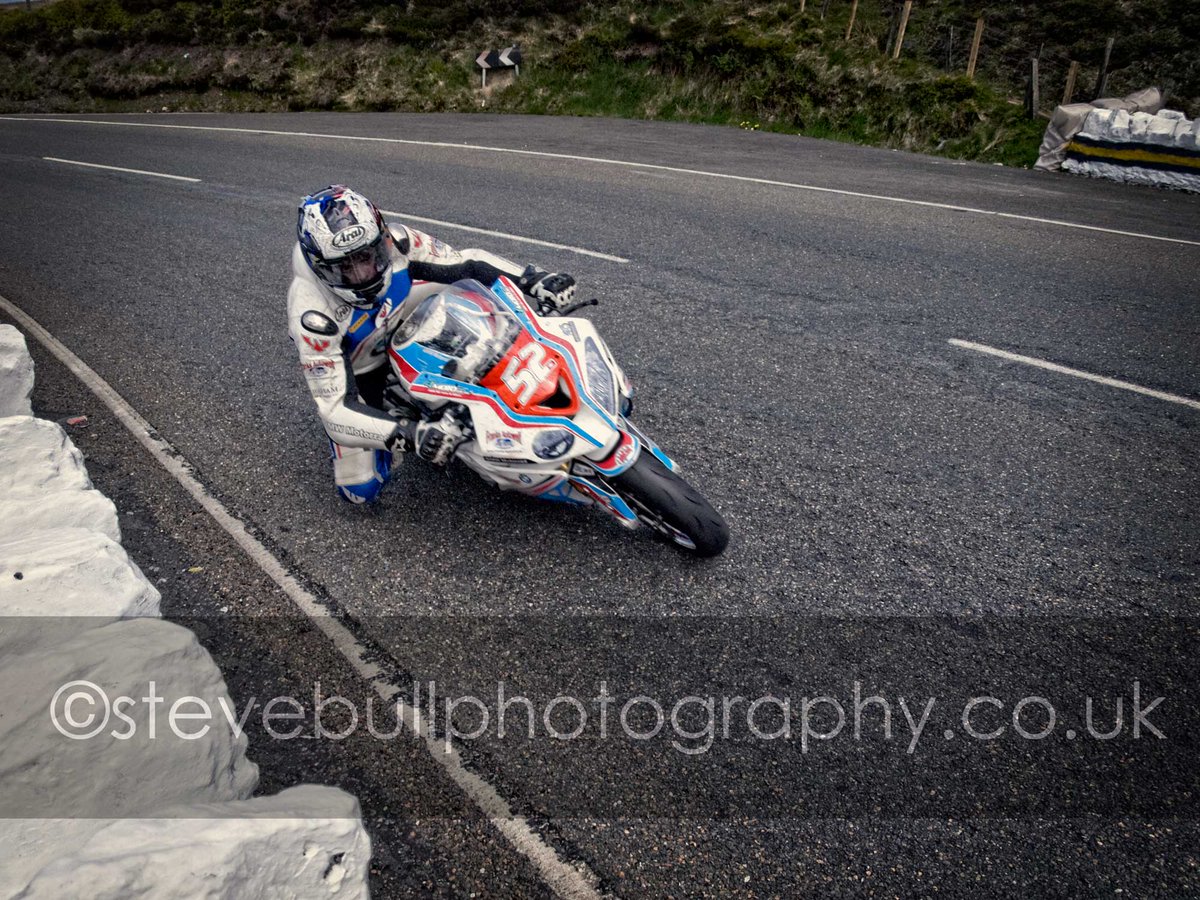 sbull_photo's tweet photo. more pics like this in 2017
Herve Gantner #TT2013 https://t.co/j02EifUVid