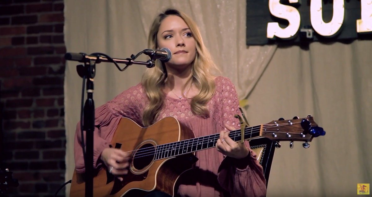 songsuffragette's tweet photo. We love this beautiful song by @emilyann_music! #LetTheGirlsPlay
Listen here: https://t.co/o37bcgZPv6 https://t.co/0GlfgliRy2