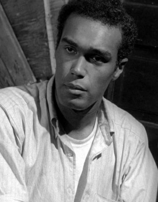 Happy birthday to the legendary Duane Jones (R.I.P) aka Ben From \"Night Of The Living Dead\" 