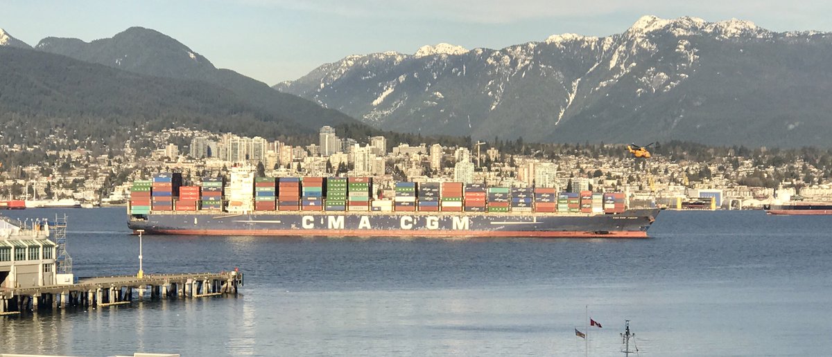 SwimRecruiting's tweet photo. A beautiful day in Vancouver. Beautiful to see both side of the City! The industry and the beauty! @SwimRecruiting https://t.co/25Y66Qsqqs