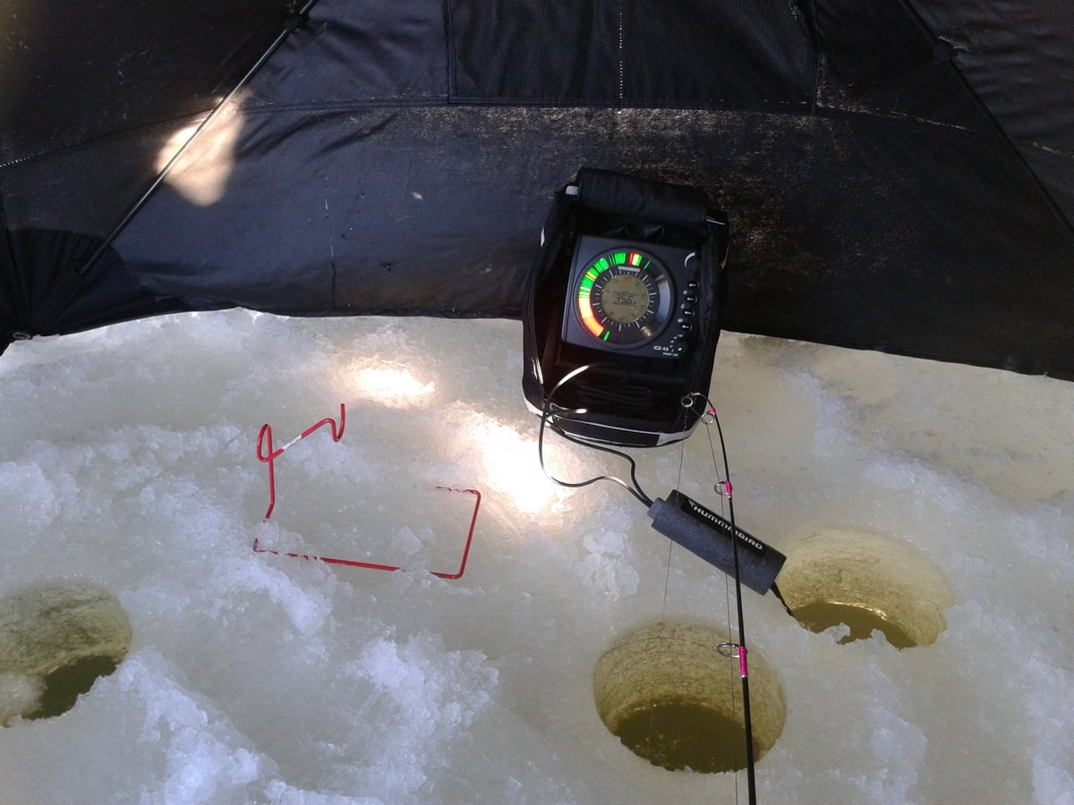 KristaFishes613's tweet photo. Watchin my favorite show!! @HumminbirdFish #Ice45 #LoveMyFlasher ๐ฃโ๏ธ https://t.co/JUyEfwA0EE