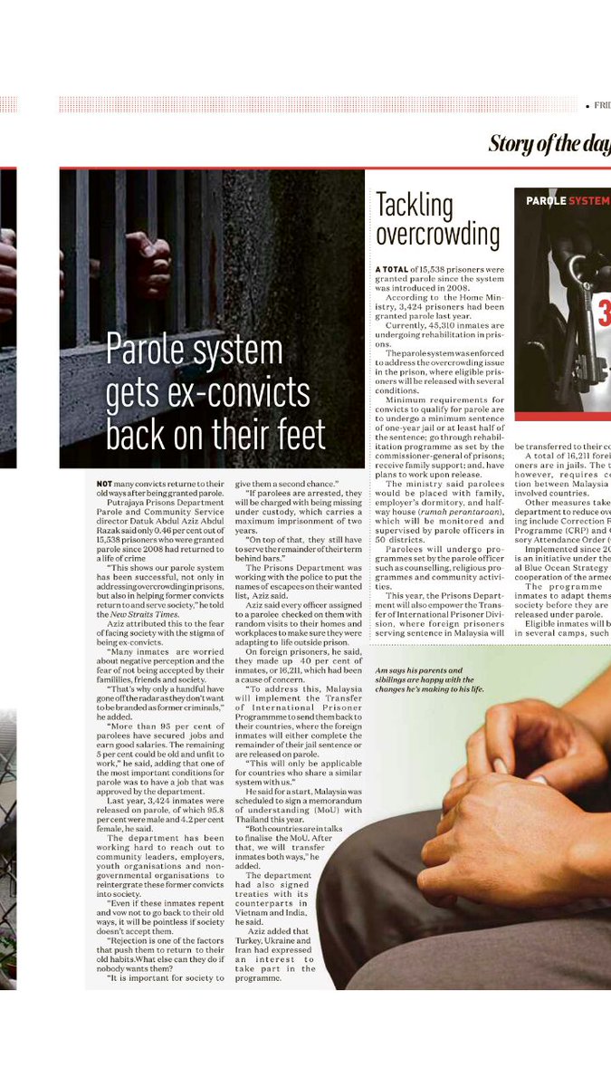 Paroless Put Their Past Behind Bars
New Straits Times
3 February 2017 (Friday) <a href="/KDNPUTRAJAYA/">KDN🇲🇾</a> <a href="/Zahid_Hamidi/">Zahid Hamidi</a> <a href="/KPPenjara/">KPPenjara</a> <a href="/ParolSelangor/">PAROL SELANGOR</a>