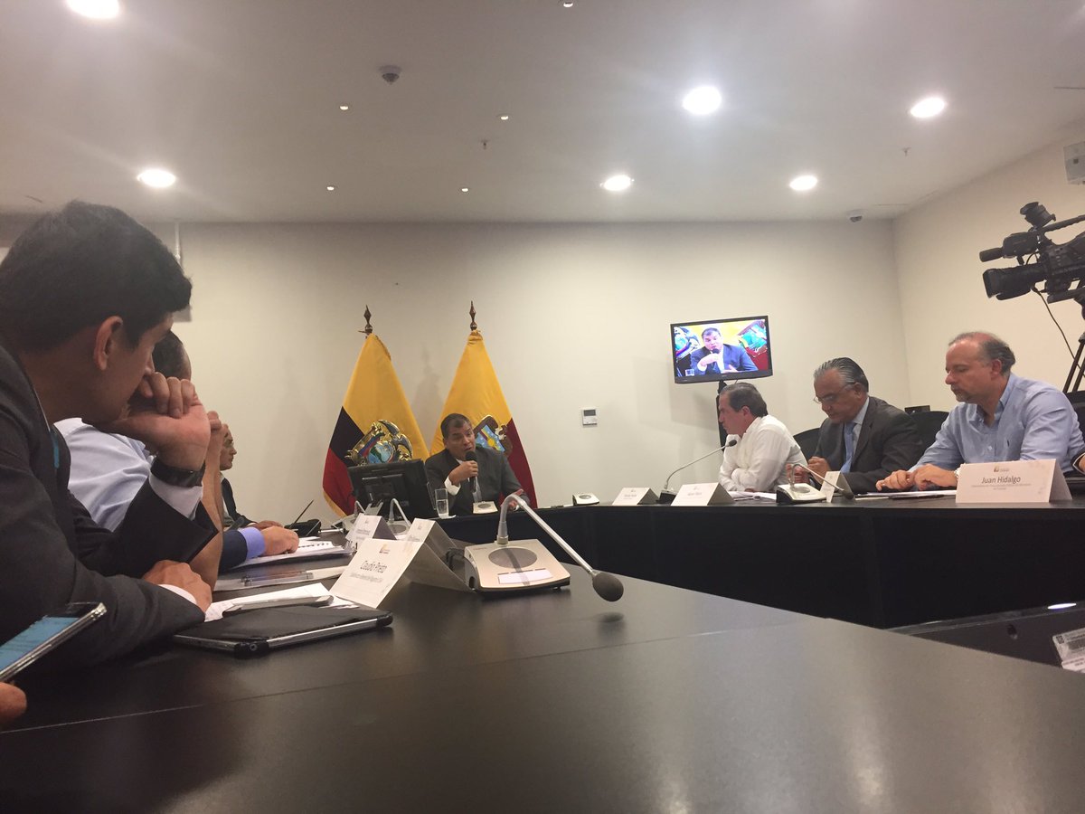 rolandoteleSUR's tweet photo. @MashiRafael: "Al mundo no lo domina  la lógica ni la justicia, sino el poder" #Ecuador https://t.co/g7tNm61ShE