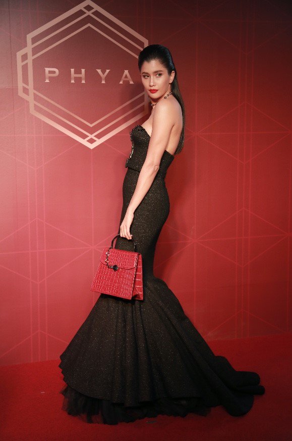 phyaphilo's tweet photo. #Queen #PHYA #phyaphilo #GrandOpening https://t.co/JgkMYudVvZ