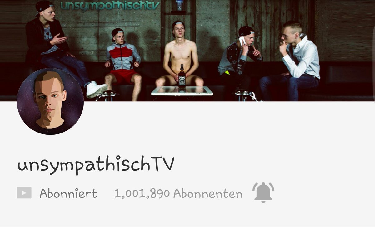 emmi_ef's tweet image. Herzlichen Glückwunsch du spast. 🖕❤ @YSLSascha #1MillefürSascha