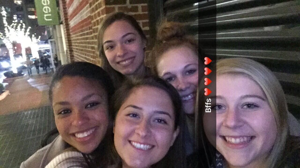 ashmariewilson3's tweet photo. Thankful for an amazing bday! ❤️❤️❤️ https://t.co/yB3THyXDsw