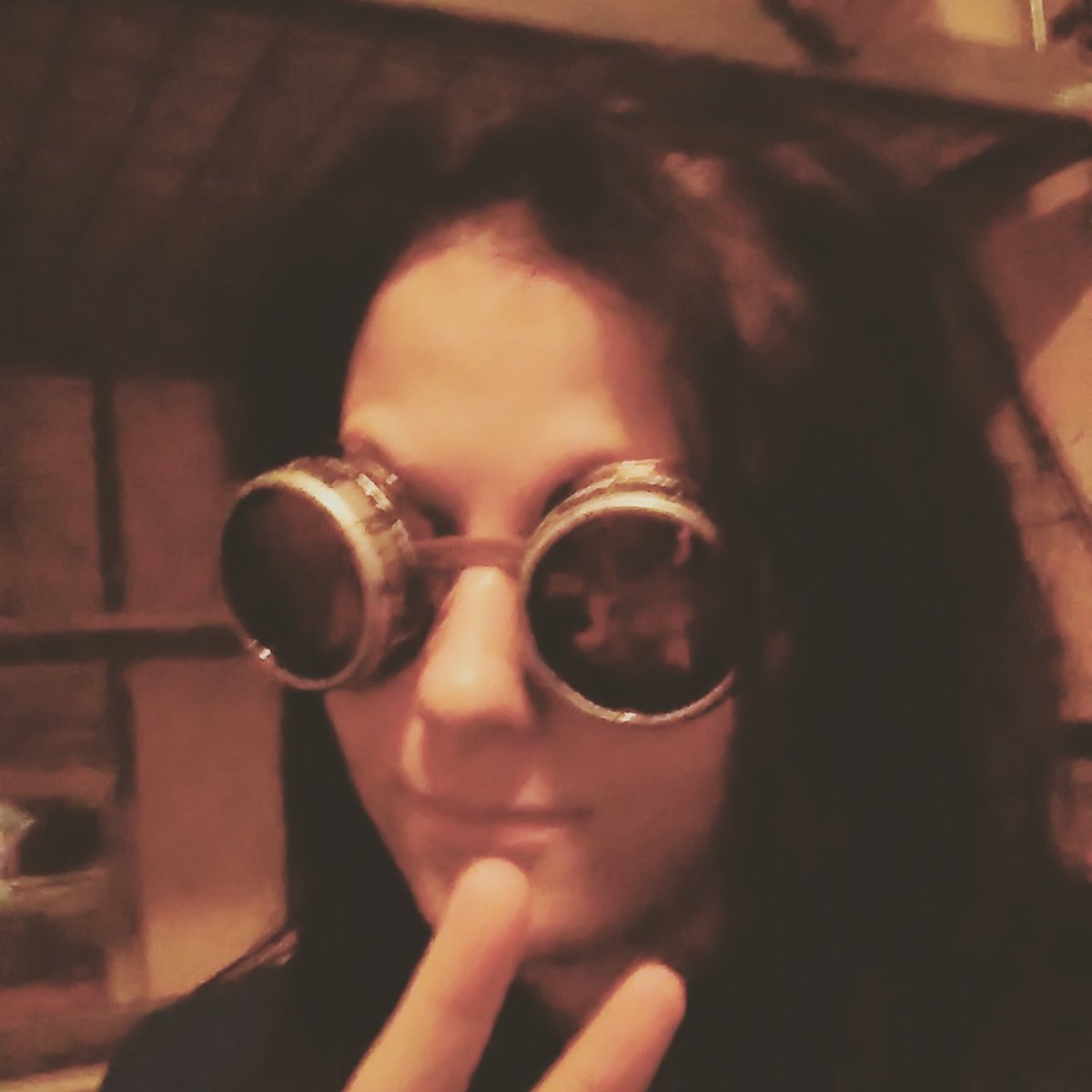 MystikFern's tweet photo. They finally came #steampunk #goggles #cosplay #costume #con https://t.co/txXvDqW4lm