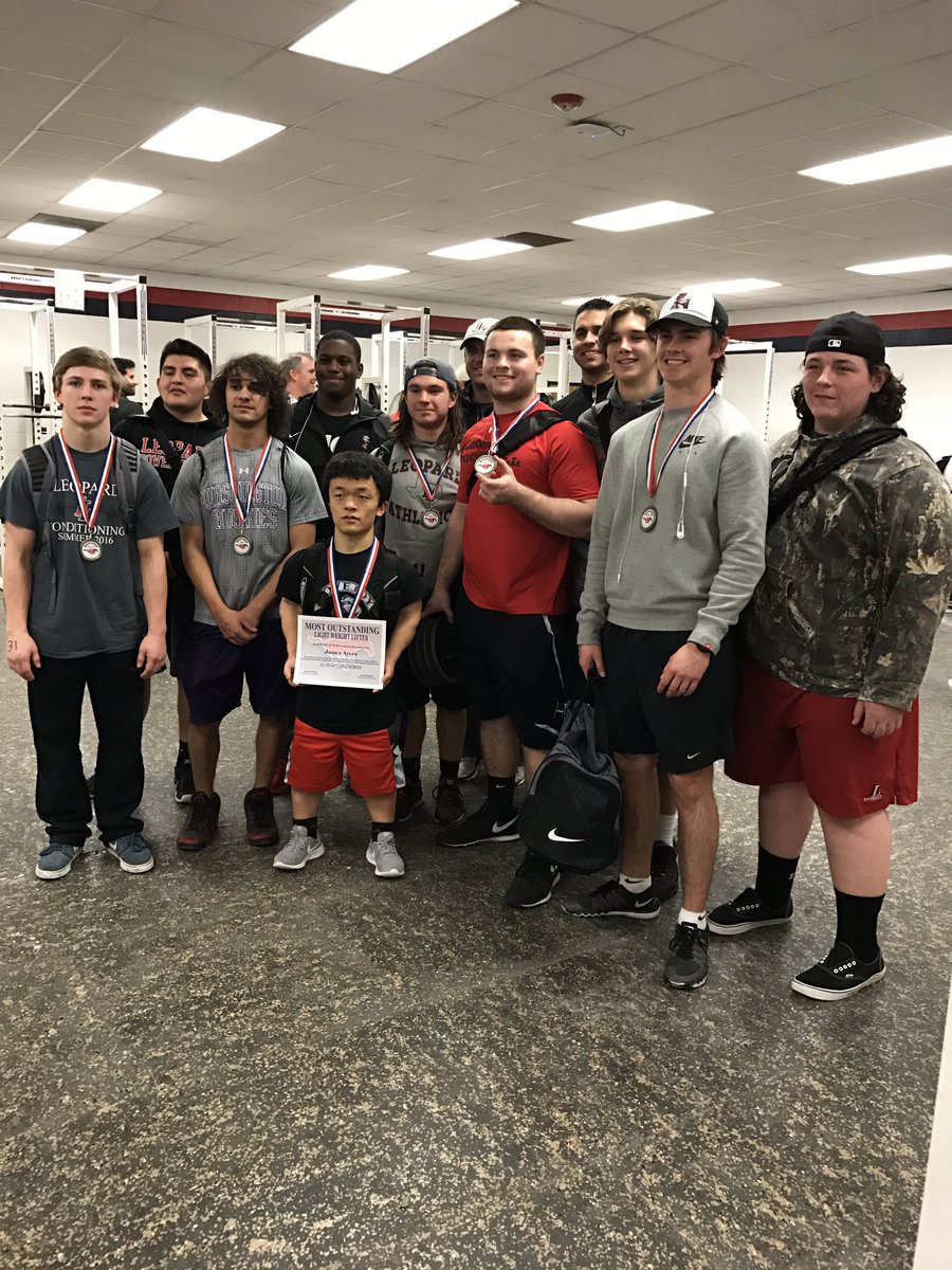 twall2110's tweet photo. Lovejoy Powerlifting w an impressive showing tonight taking 1st place in 6 of 8 weight classes! Good job boys! #LojoStrong https://t.co/qJdnpfRHI5